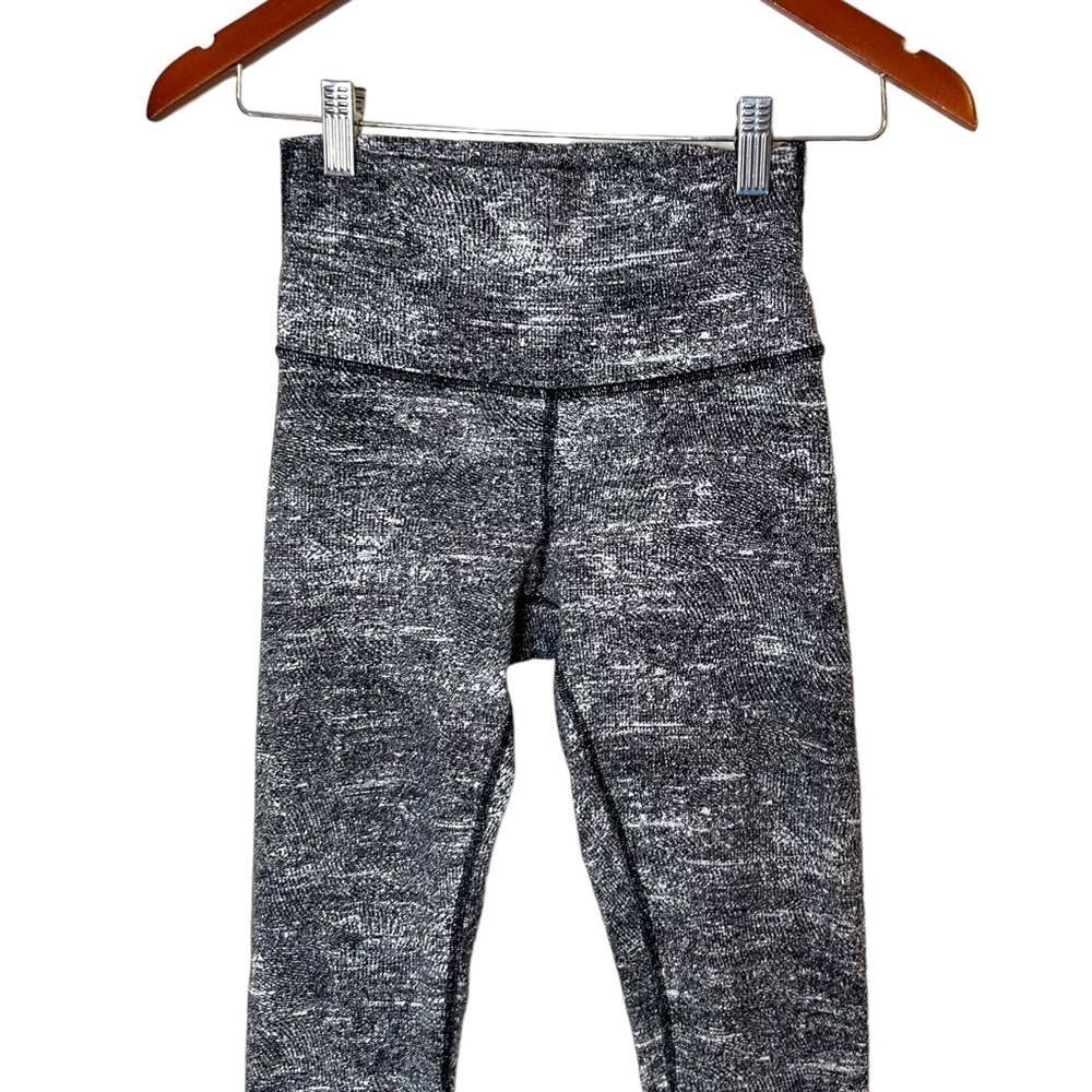 Lululemon Wunder Under Crop (Hi-Rise) *21" Rush Jacquard Black White - Picture 7 of 15